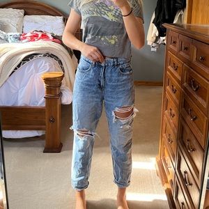 American Eagle Mom Jeans
